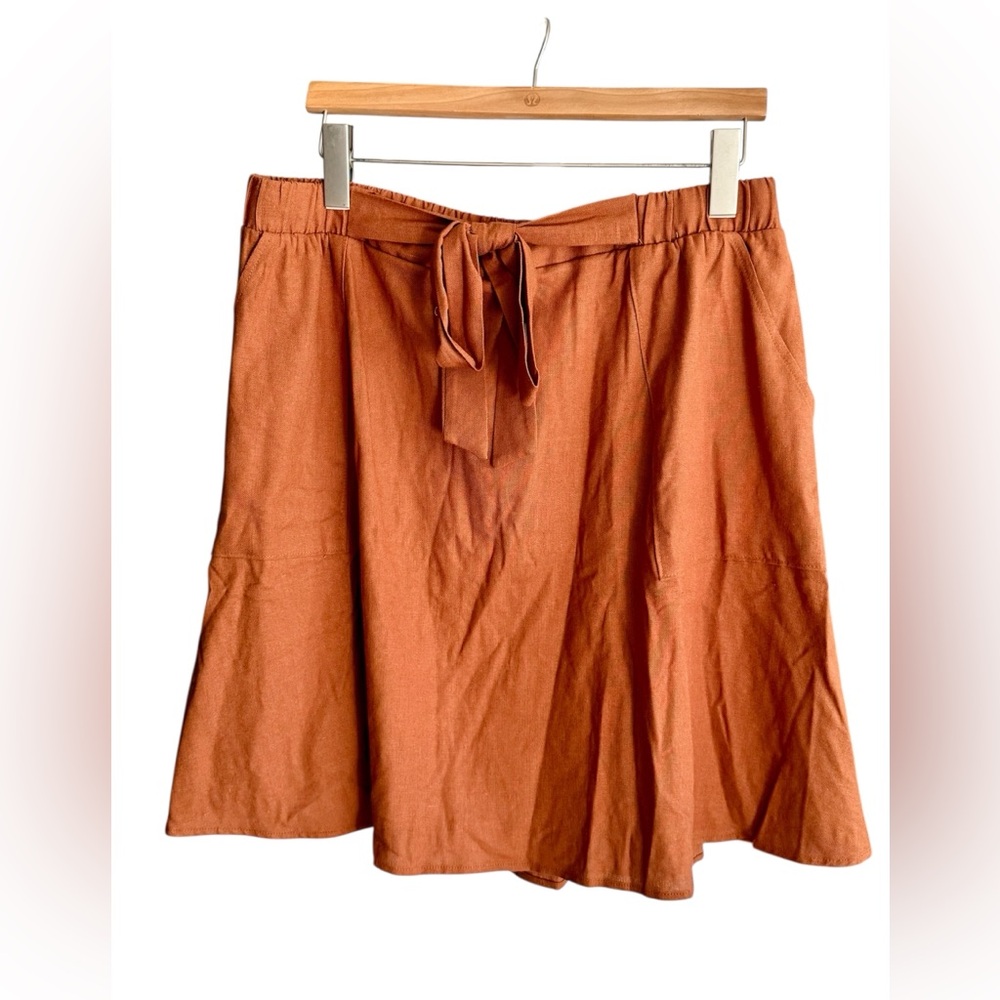 NWOT A-Line Knee-Length Skirt with Tie Front